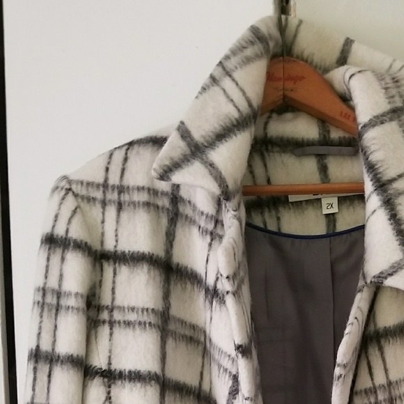 Dkny Jackets & Blazers - Plaid DKNY Coat